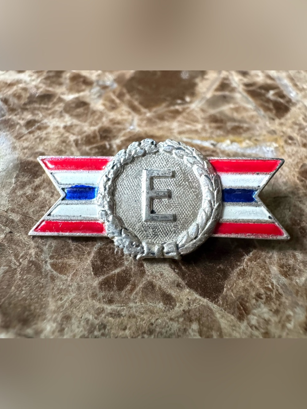 Vintage Army Navy Production Award Sterling Silver Enamel E Pin Brooch Pin 1.25’